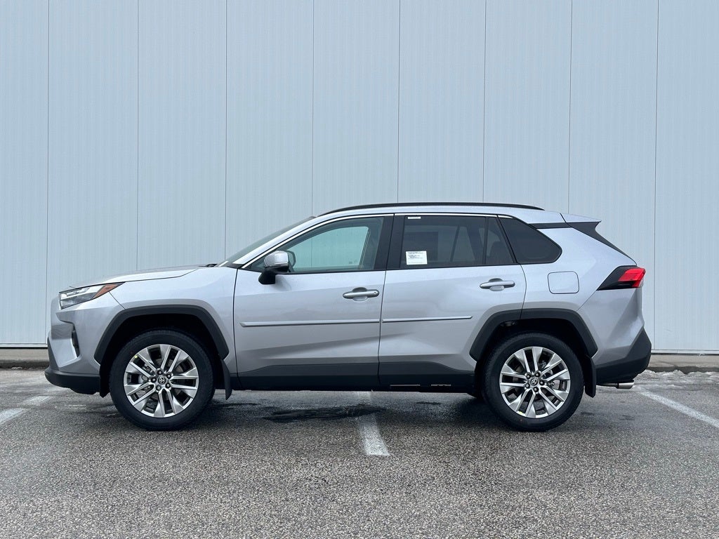 2025 Toyota RAV4 XLE Premium