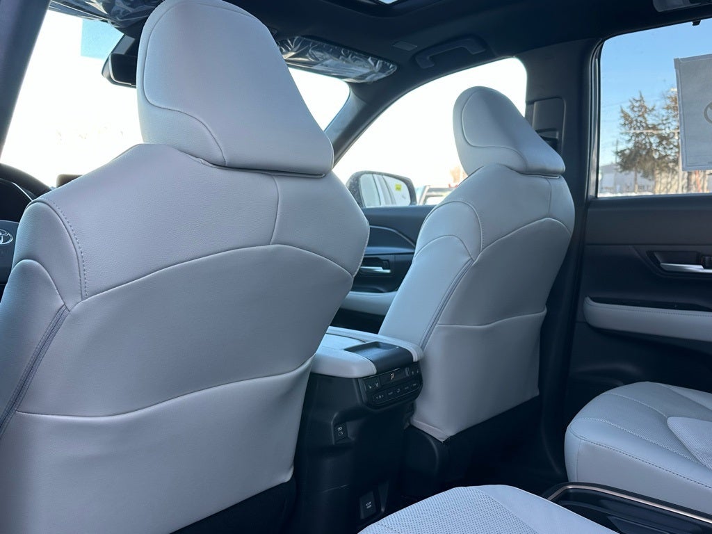 2026 Toyota Grand Highlander Hybrid Hybrid MAX Platinum