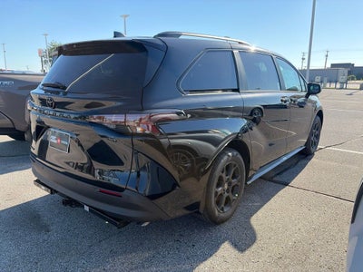 2026 Toyota Sienna Woodland Edition 7 Passenger