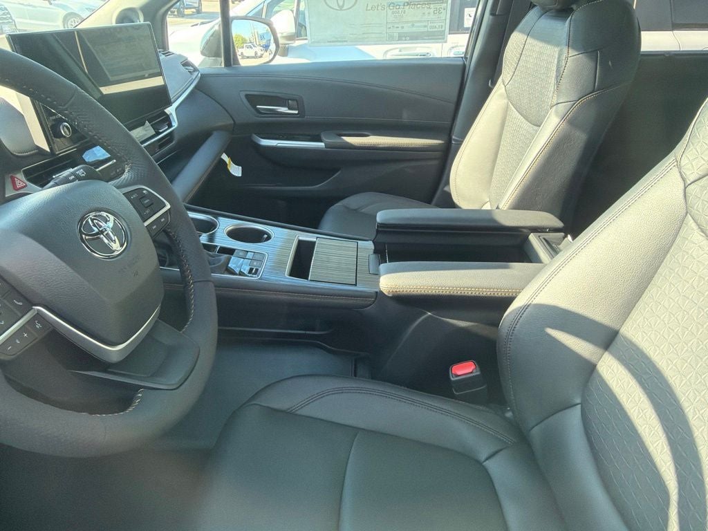 2026 Toyota Sienna Woodland Edition 7 Passenger