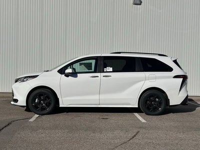 2026 Toyota Sienna Woodland Edition