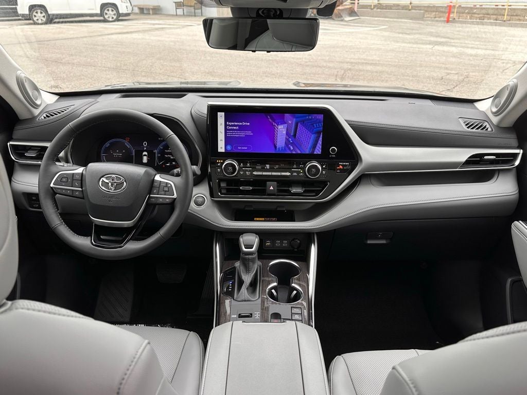 2026 Toyota Highlander Hybrid Hybrid Platinum