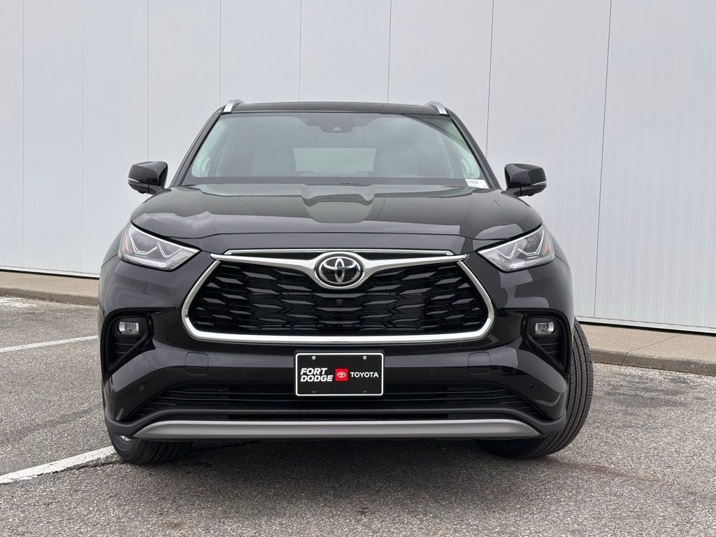 2026 Toyota Highlander Hybrid Hybrid Platinum