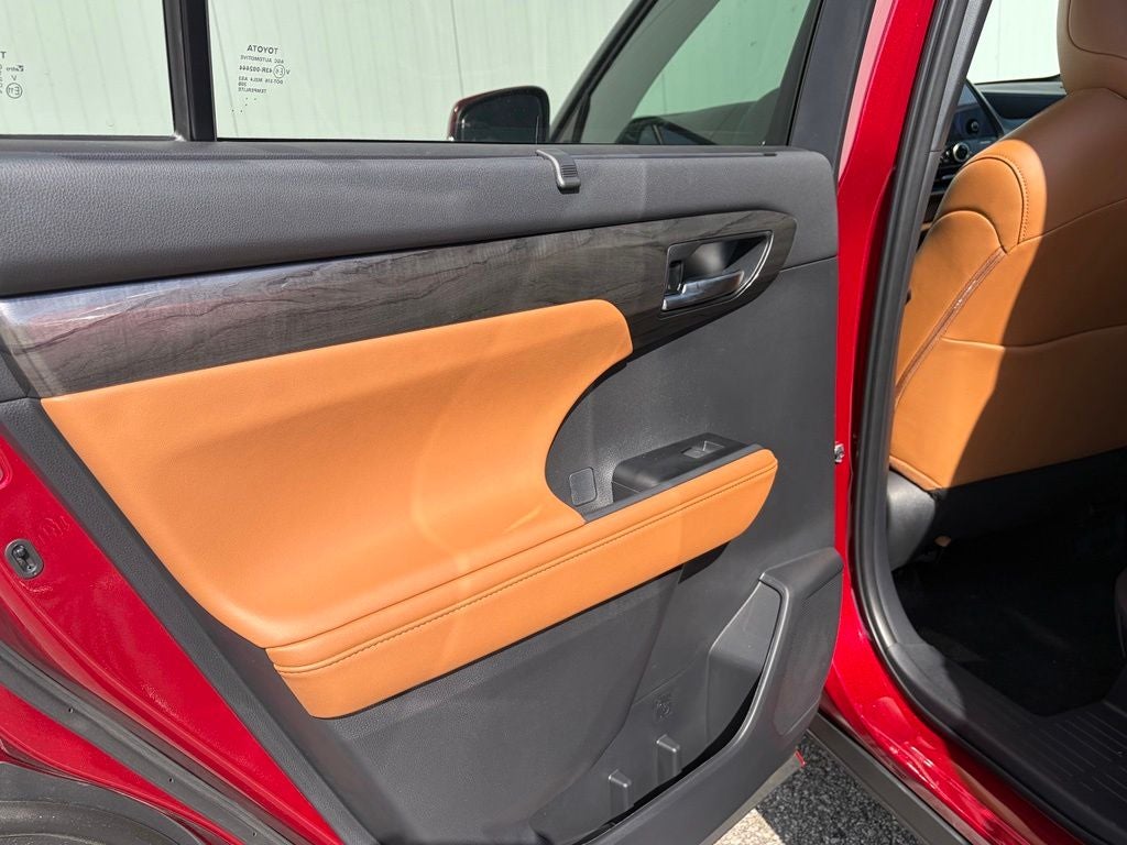 2026 Toyota Highlander Platinum