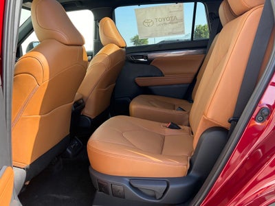 2026 Toyota Highlander Platinum