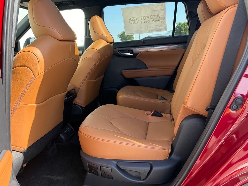 2026 Toyota Highlander Platinum