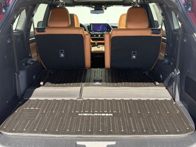 2026 Toyota Highlander Platinum