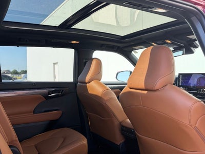 2026 Toyota Highlander Platinum