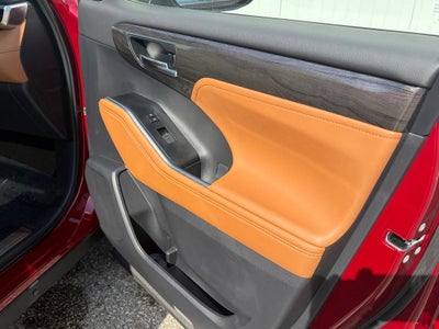 2026 Toyota Highlander Platinum