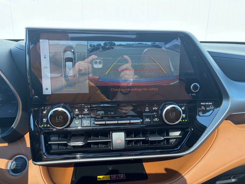 2026 Toyota Highlander Platinum