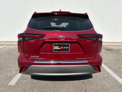 2026 Toyota Highlander Platinum