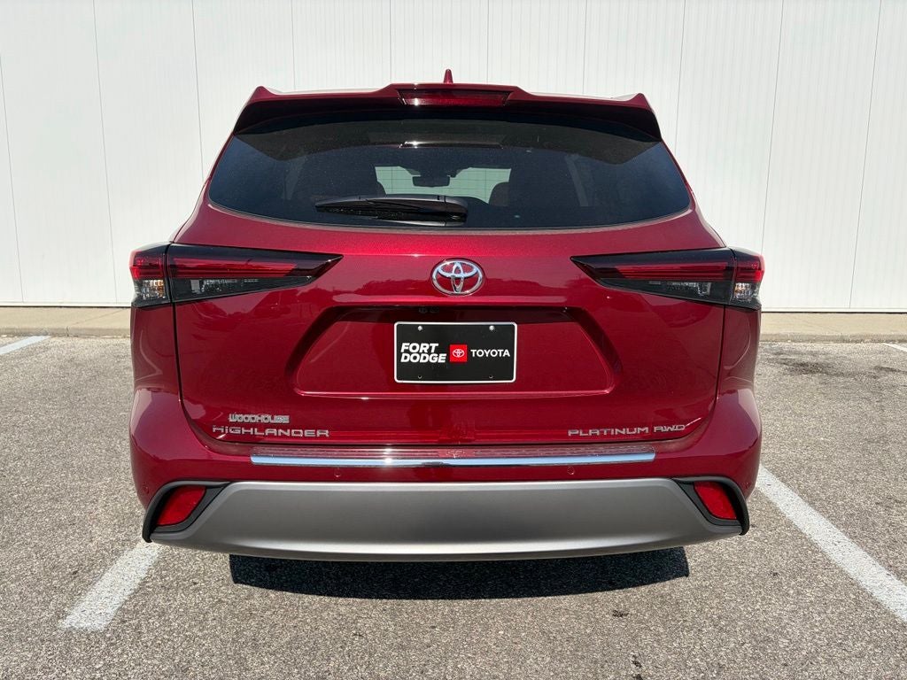 2026 Toyota Highlander Platinum