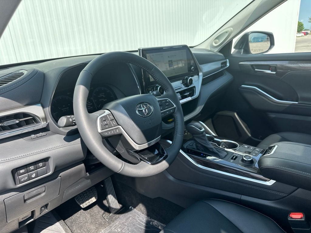 2026 Toyota Highlander Platinum