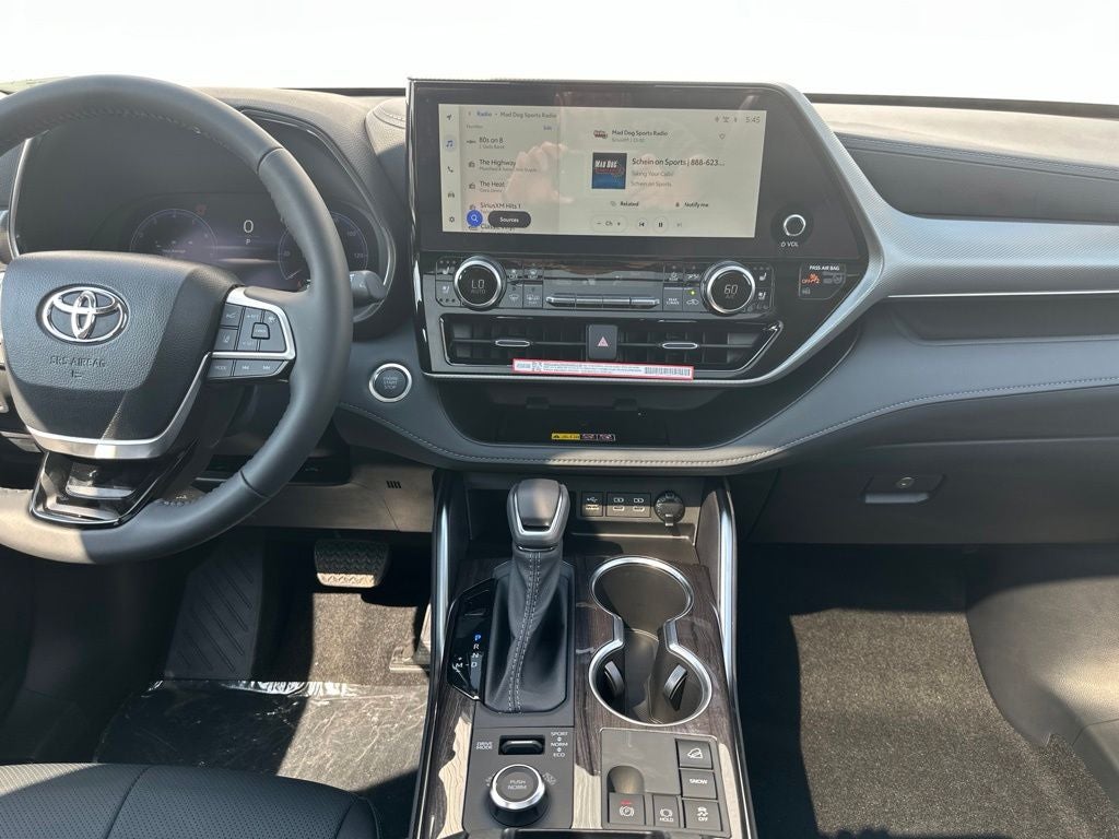 2026 Toyota Highlander Platinum