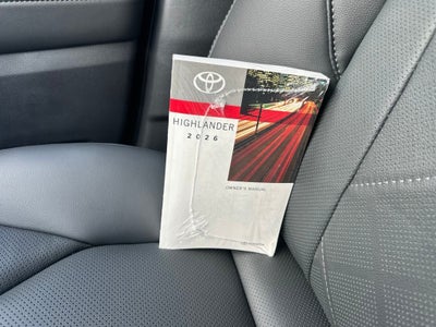 2026 Toyota Highlander Platinum