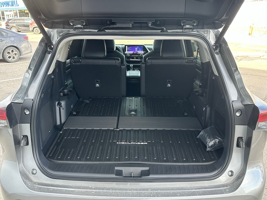 2026 Toyota Highlander Hybrid Hybrid Limited