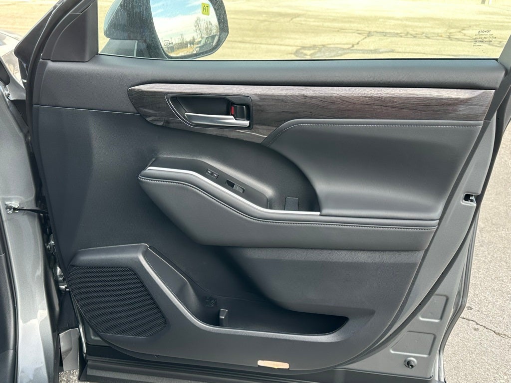 2026 Toyota Highlander Hybrid Hybrid Limited