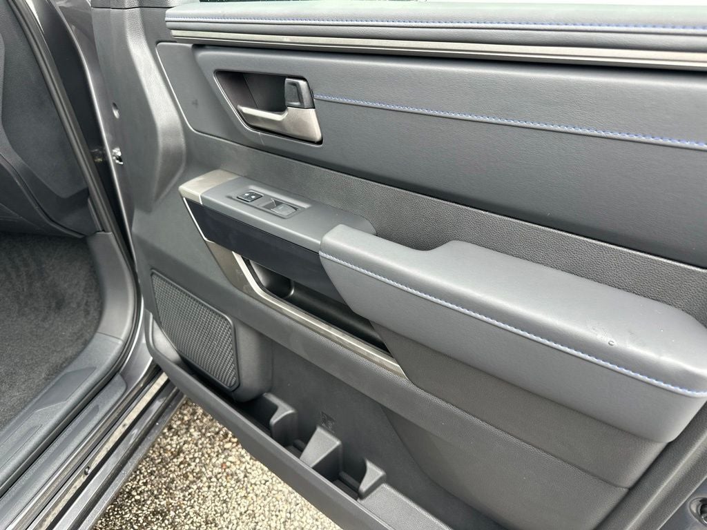 2026 Toyota Tundra i-FORCE MAX Platinum i-FORCE MAX