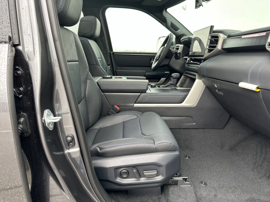 2026 Toyota Tundra i-FORCE MAX Platinum i-FORCE MAX