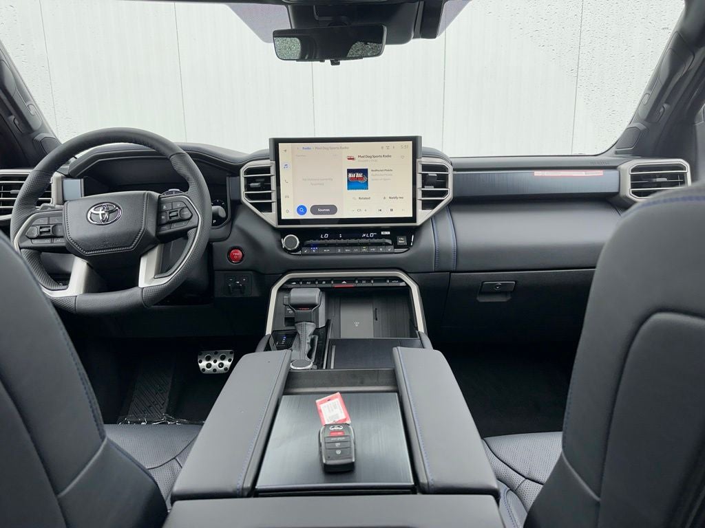 2026 Toyota Tundra i-FORCE MAX Platinum i-FORCE MAX