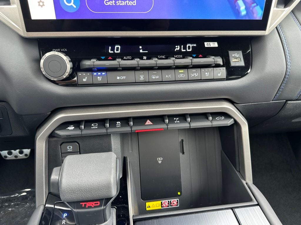 2026 Toyota Tundra i-FORCE MAX Platinum i-FORCE MAX