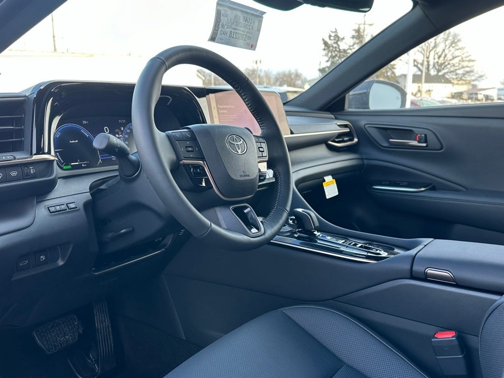 2025 Toyota Toyota Crown Signia XLE