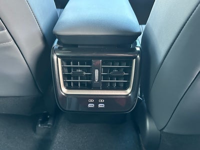 2025 Toyota Toyota Crown Signia XLE