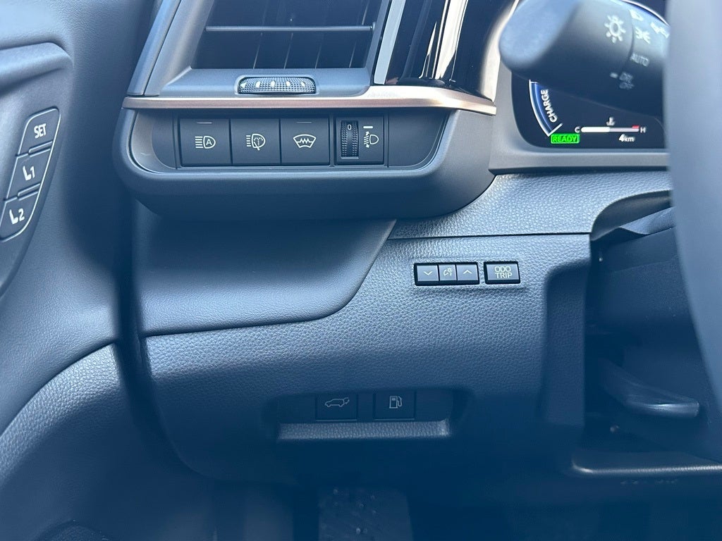 2025 Toyota Toyota Crown Signia XLE