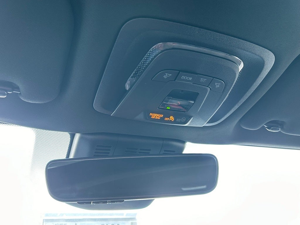 2025 Toyota Toyota Crown Signia XLE