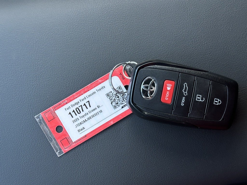 2025 Toyota Toyota Crown Signia XLE