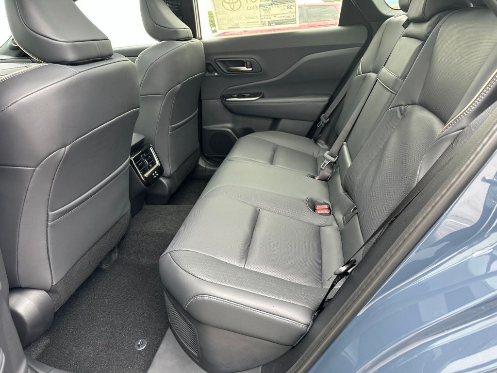 2026 Toyota Crown Signia Limited - Photo 18