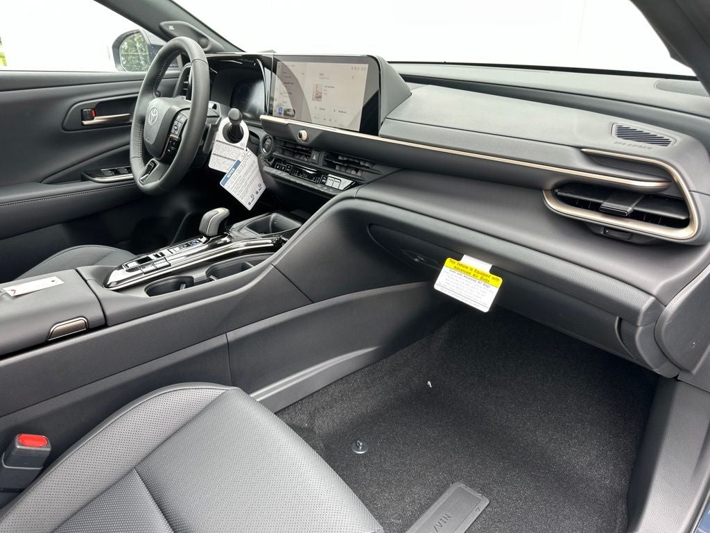 2026 Toyota Crown Signia Limited - Photo 32