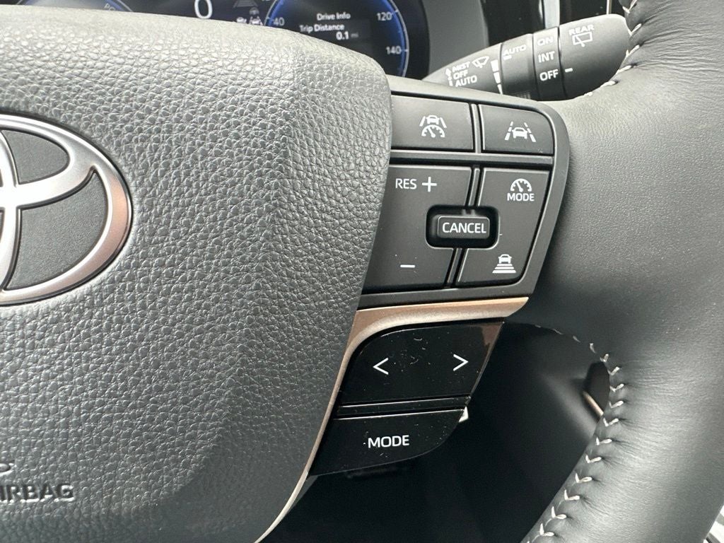2026 Toyota Crown Signia Limited - Photo 41