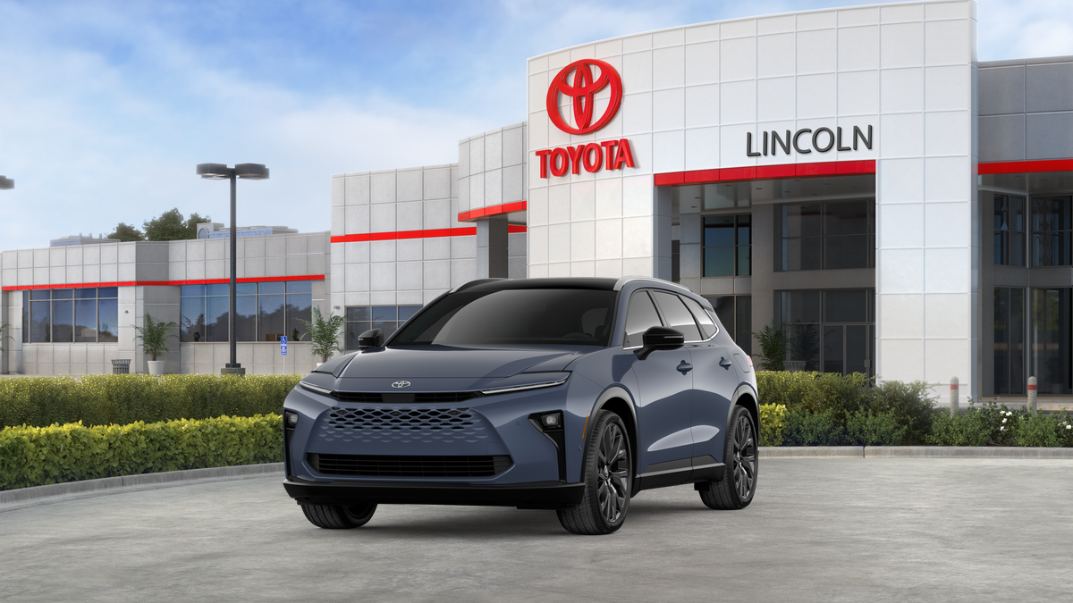 2026 Toyota Crown Signia Limited - Photo 58