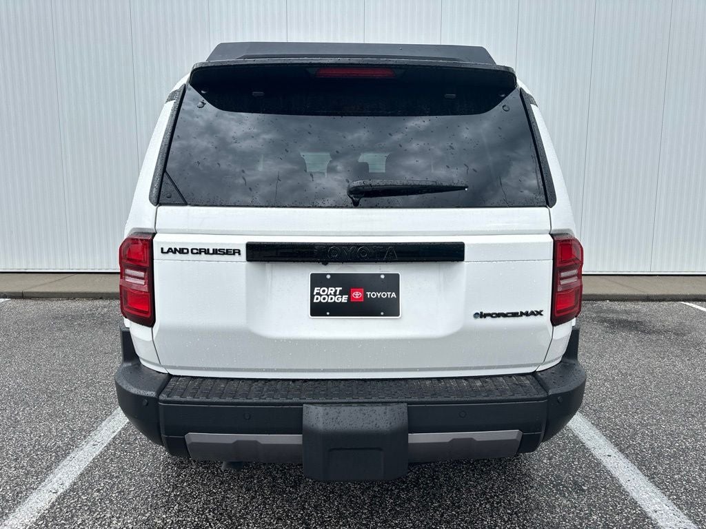 2027 Toyota Land Cruiser Base - Photo 6