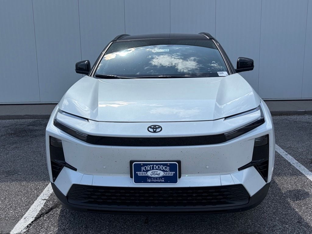 2026 Toyota C-HR XSE