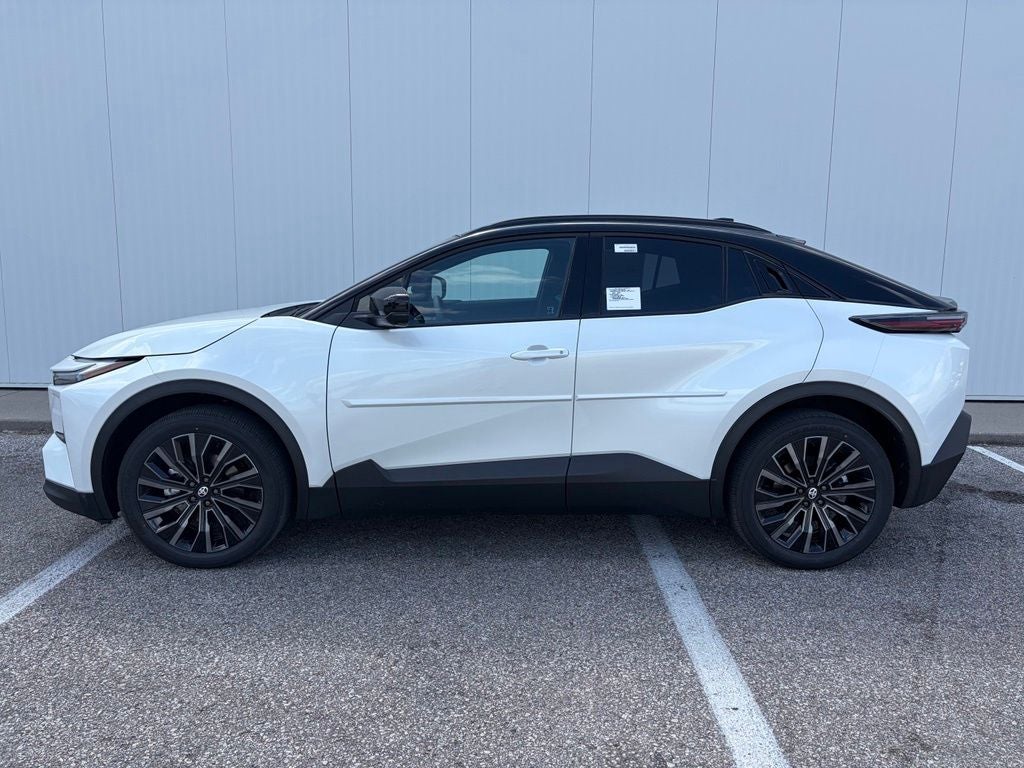 2026 Toyota C-HR XSE