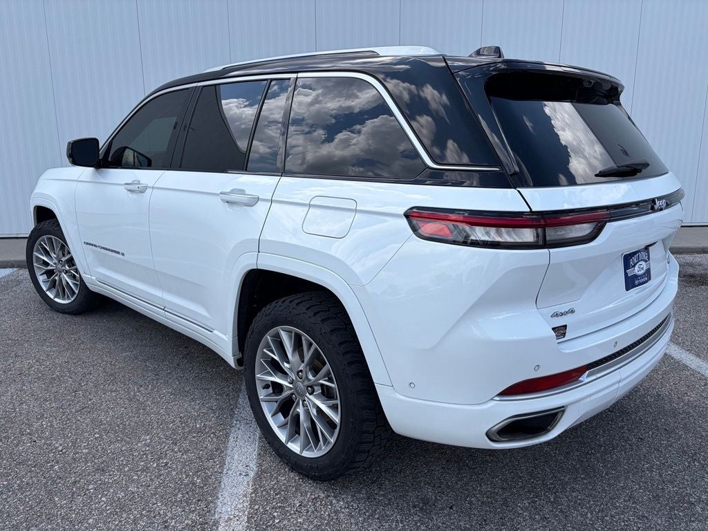 2022 Jeep Grand Cherokee Summit