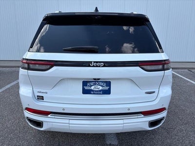 2022 Jeep Grand Cherokee Summit