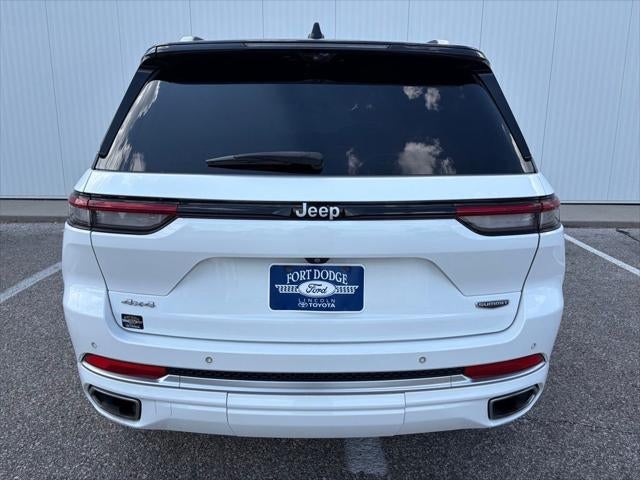 2022 Jeep Grand Cherokee Summit