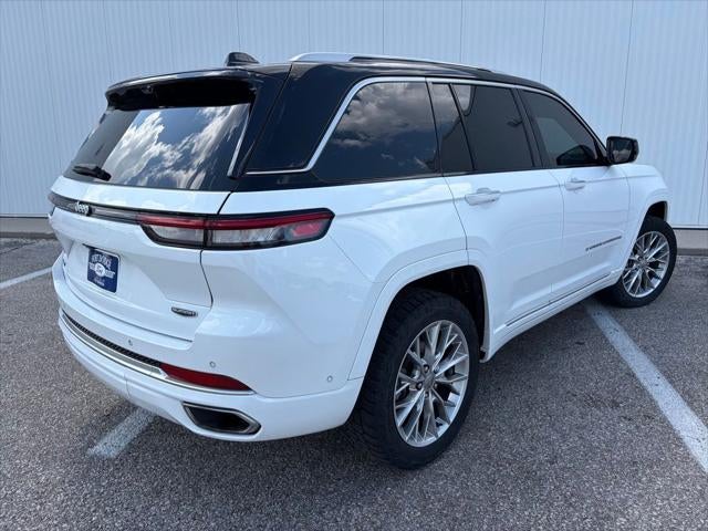 2022 Jeep Grand Cherokee Summit