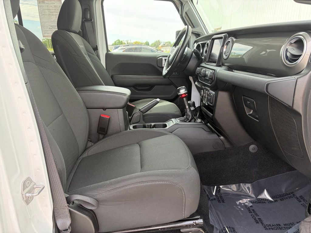 2022 Jeep Gladiator Overland