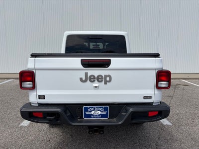 2022 Jeep Gladiator Overland