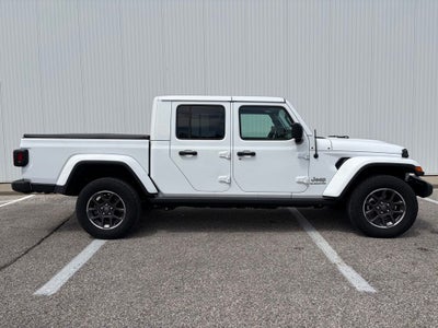 2022 Jeep Gladiator Overland