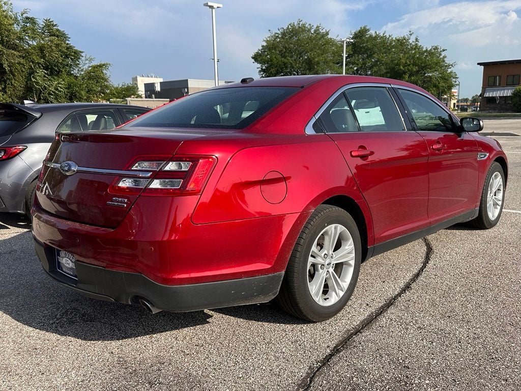 2018 Ford Taurus SEL
