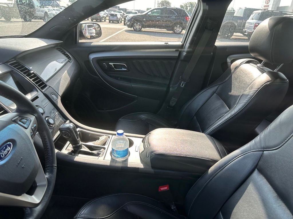2018 Ford Taurus SEL