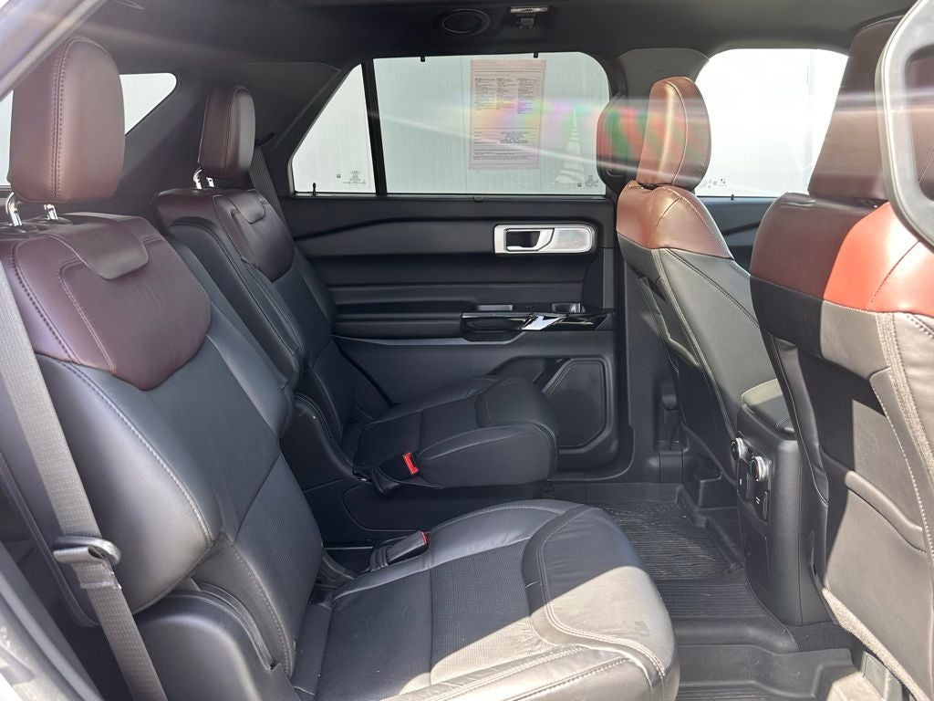2023 Ford Explorer Platinum