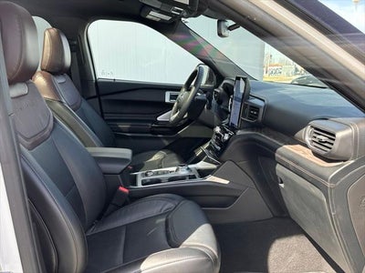 2023 Ford Explorer Platinum