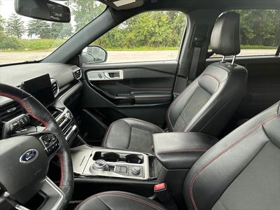 2022 Ford Explorer ST-Line