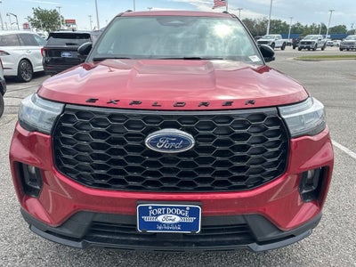 2025 Ford Explorer ST-Line